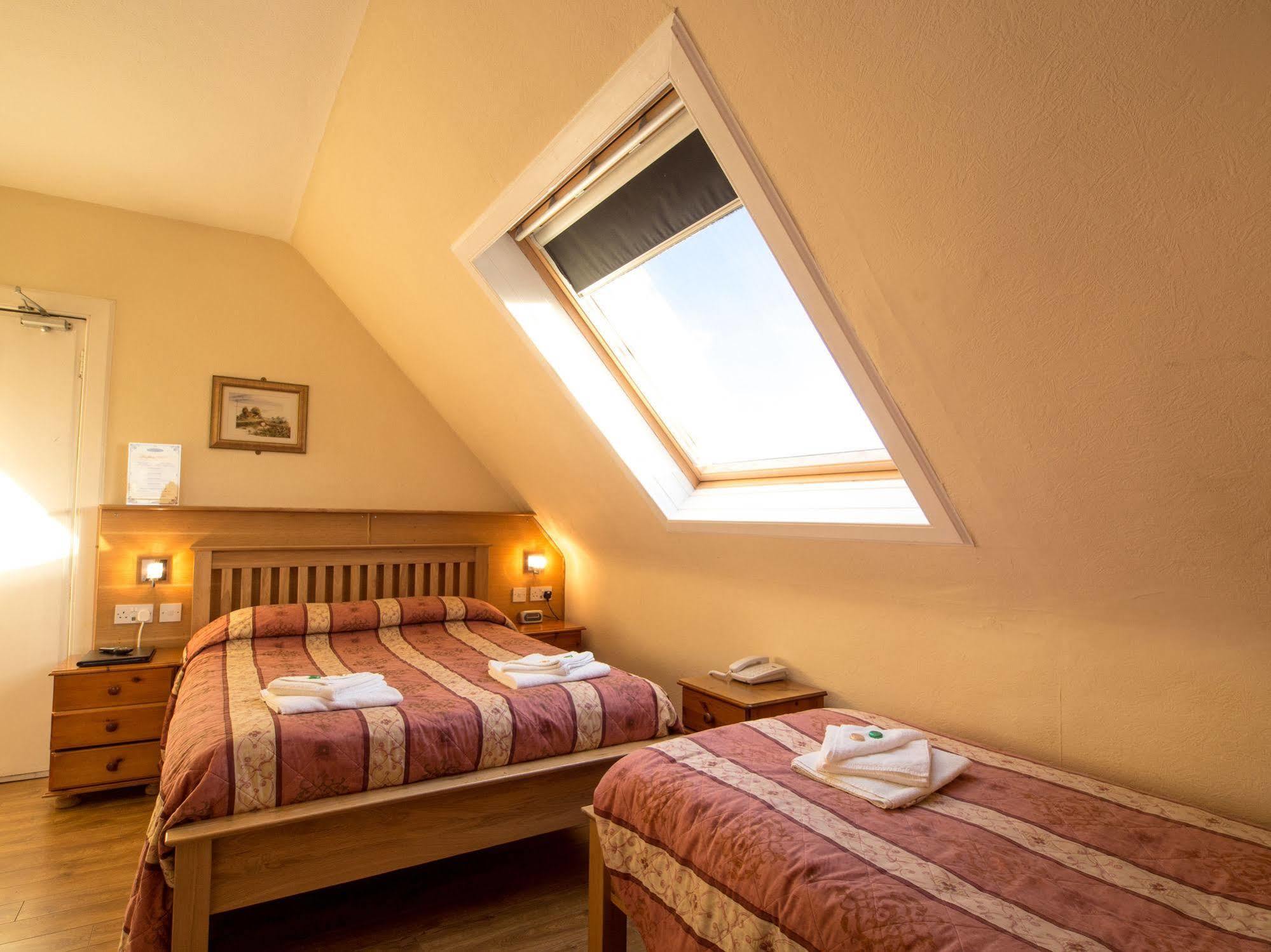 Corstorphine Lodge Hotel Эдинбург Экстерьер фото